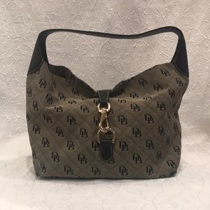 Dooney & Bourke Bag
